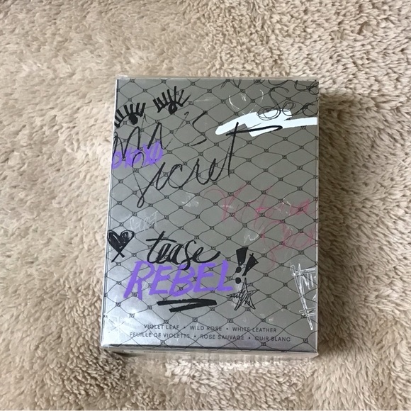 Victoria’s Secret tease rebel - Picture 8 of 11